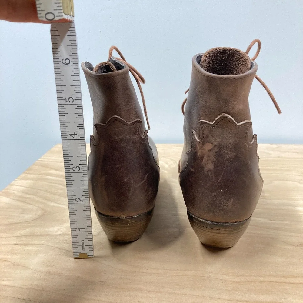 Vtg Spiegel Western Ankle Boots, Size 5, Brown‎ Distressed Leather Scroll Pointy